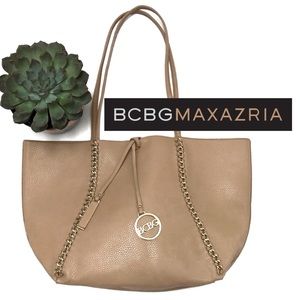 🍏BOGO🍏BCBG Reversible Tote